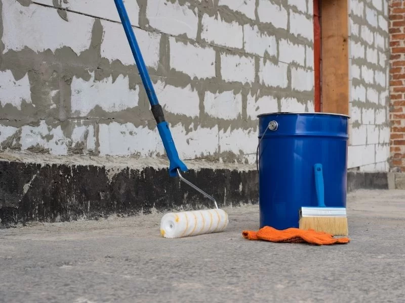 Rodillo y materiales para impermeabilizar