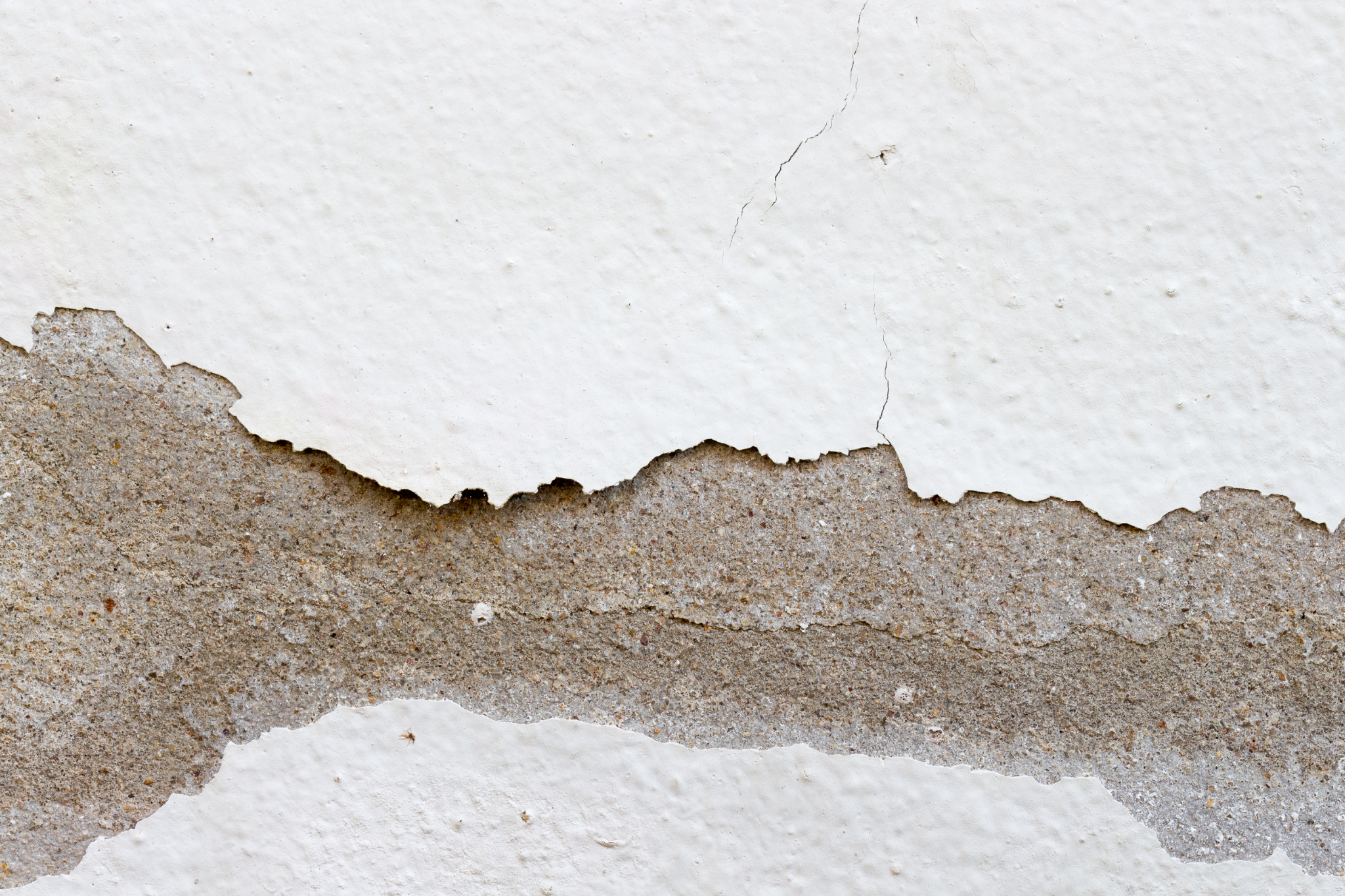 Pintura deteriorada por humedad